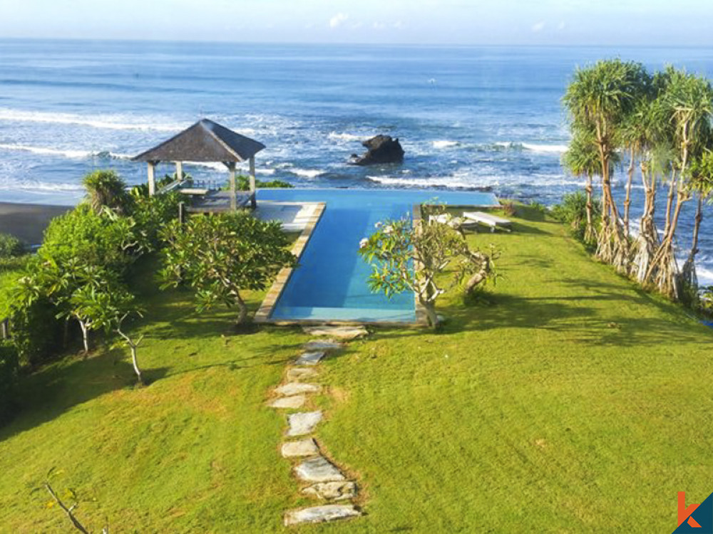 Experience the Ultimate Luxury of Beachfront Living in Bali's Oceanfront Villas